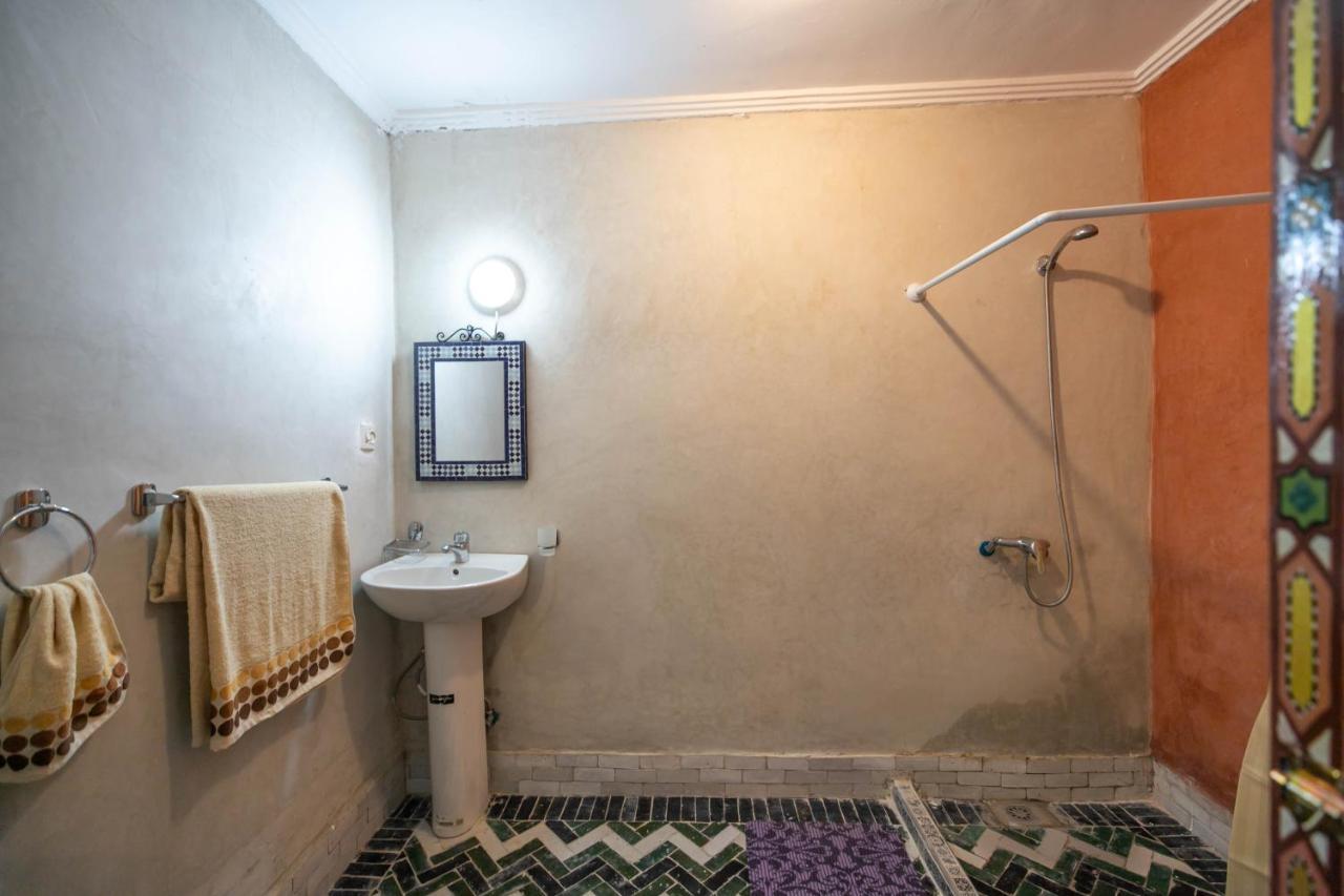 Riad Qamar Fez Buitenkant foto